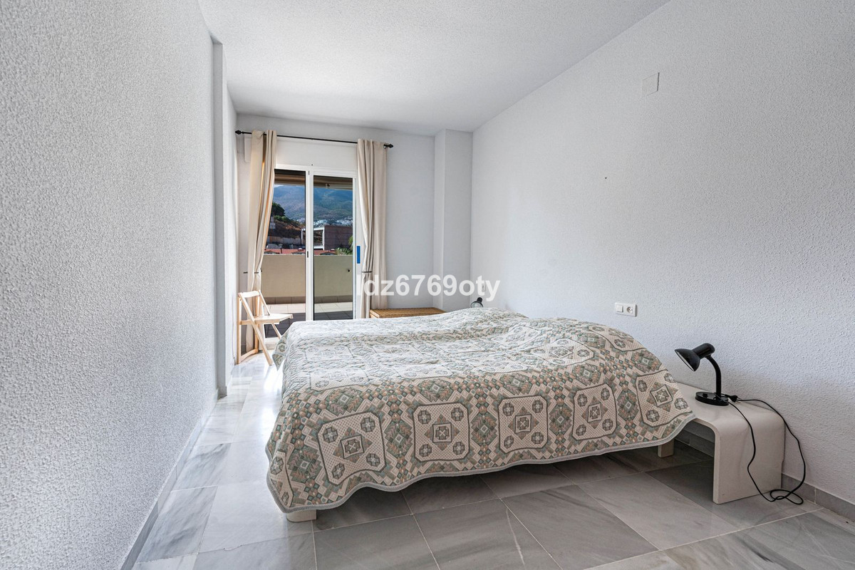 fd09cadfd60651b77b8761a9f7e4252b - 13