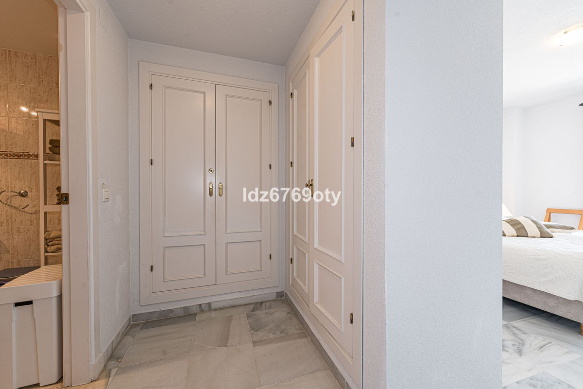 fd09cadfd60651b77b8761a9f7e4252b - 15