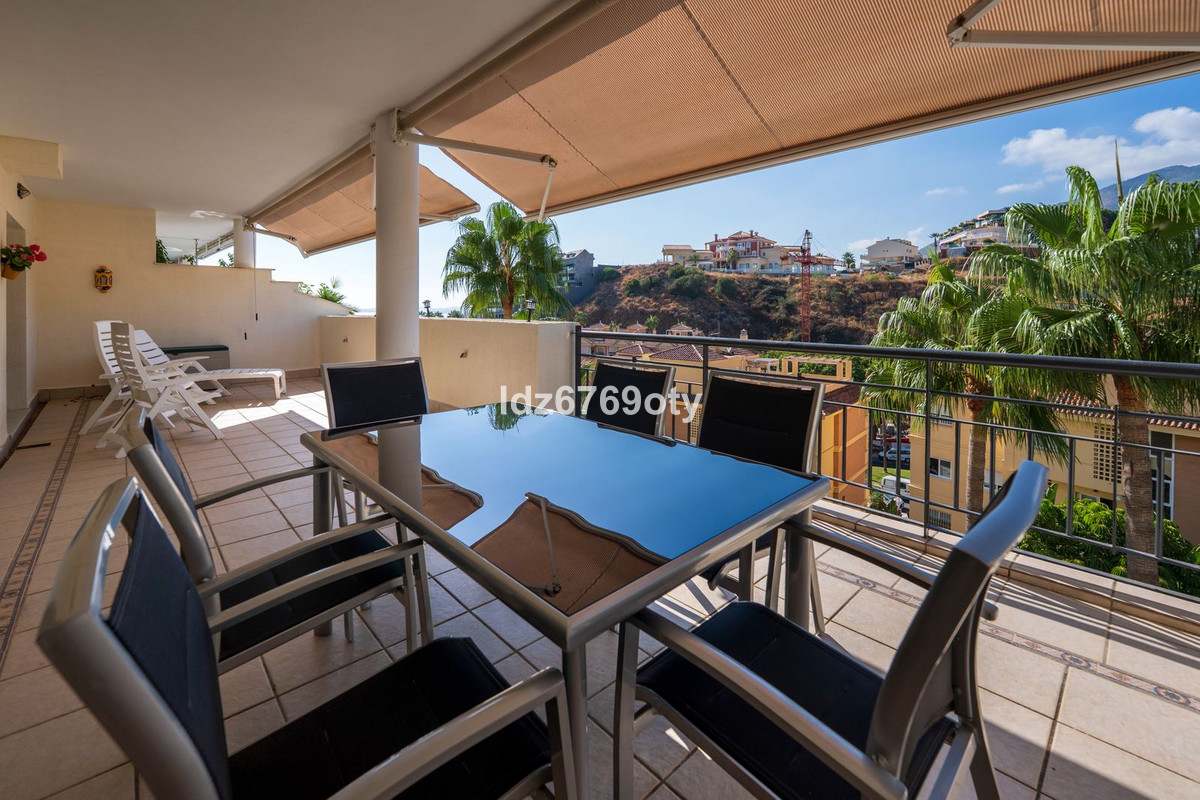 fd09cadfd60651b77b8761a9f7e4252b - 19