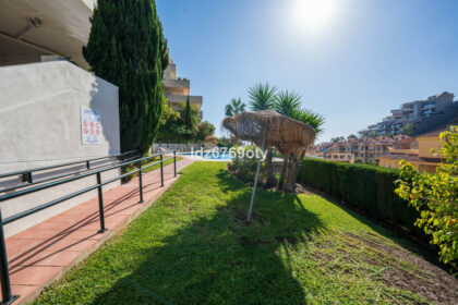 fd09cadfd60651b77b8761a9f7e4252b - 34