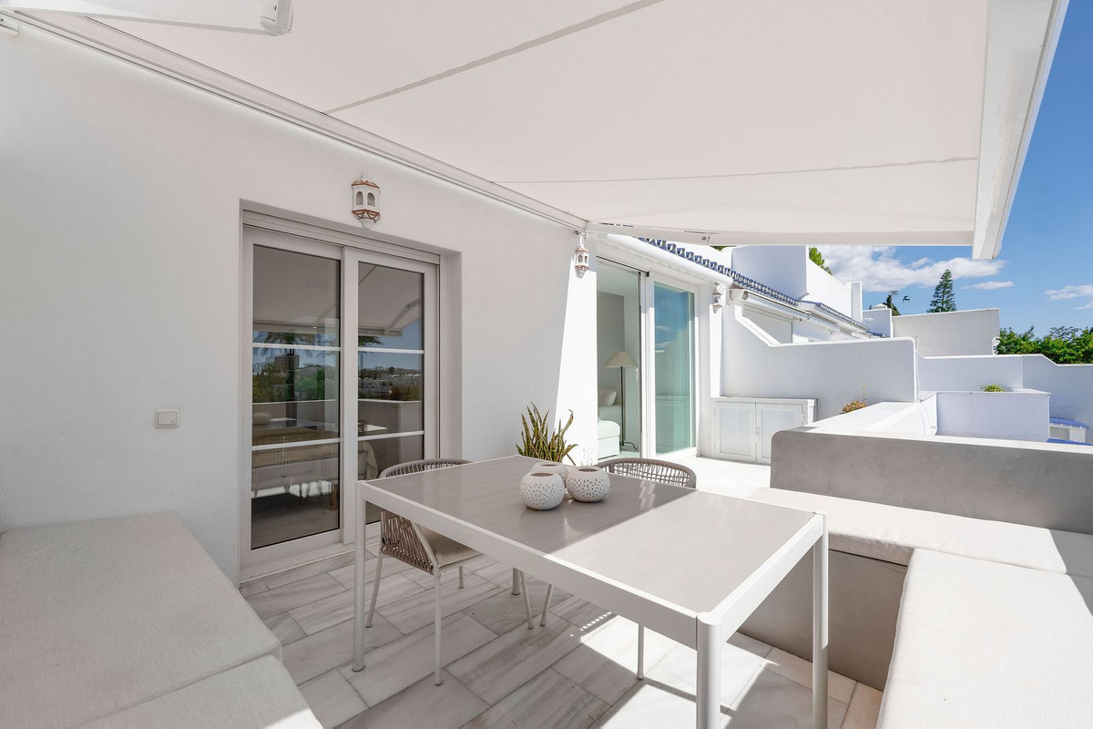 fd8482aeaa10540d5ba60e70262474bf - 12