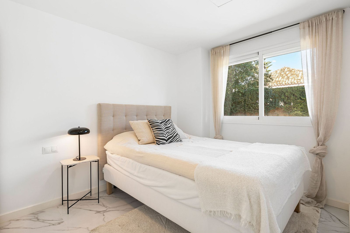 fd8482aeaa10540d5ba60e70262474bf - 16