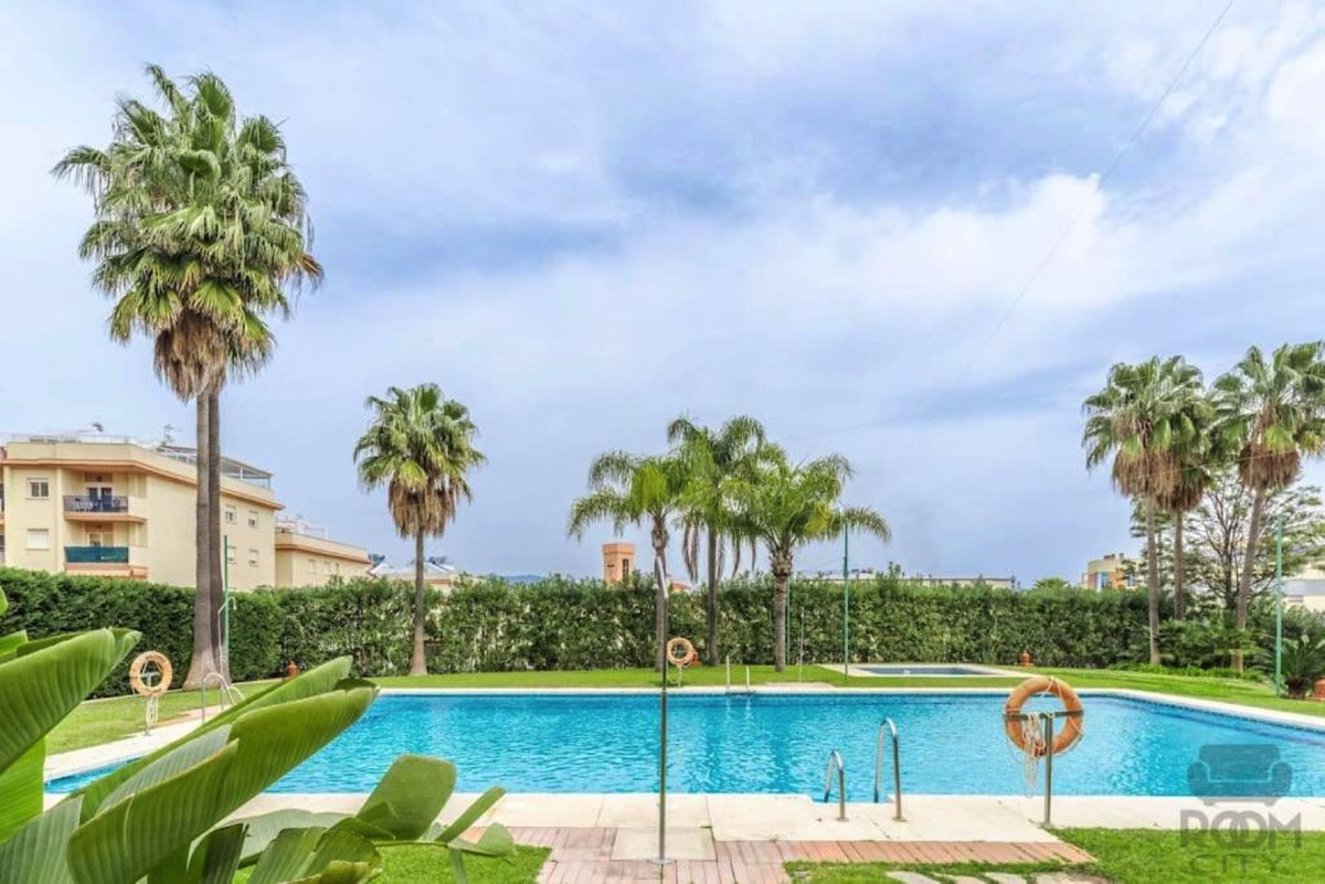 fdc89c316ffba0c6a7f0b387b19bdd47 - 2