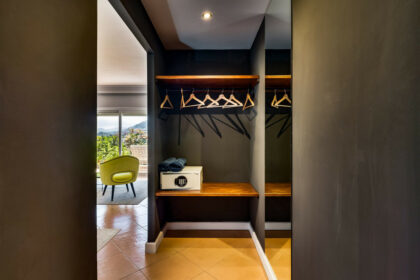 fdd306987e08d6dc66d9234a1b3fd80c - 19