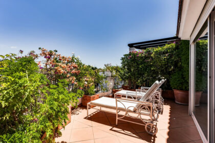 fdd306987e08d6dc66d9234a1b3fd80c - 21