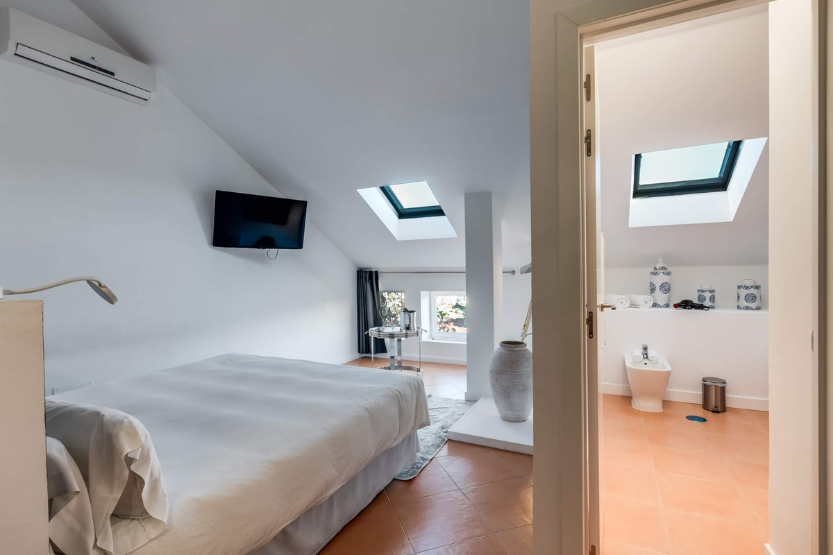 fdd306987e08d6dc66d9234a1b3fd80c - 26