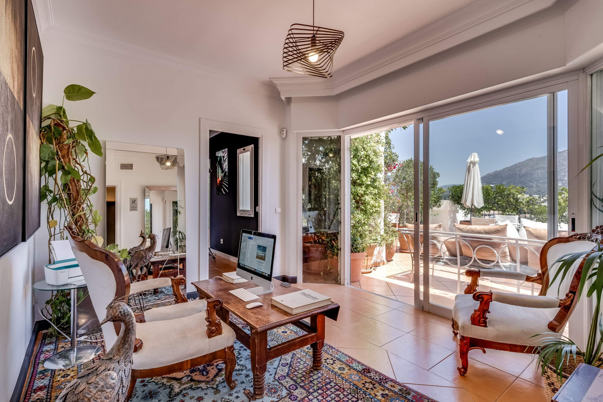 fdd306987e08d6dc66d9234a1b3fd80c - 4