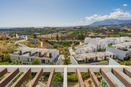 fe57730d4c436565697e3ae35051f0e8 - 3