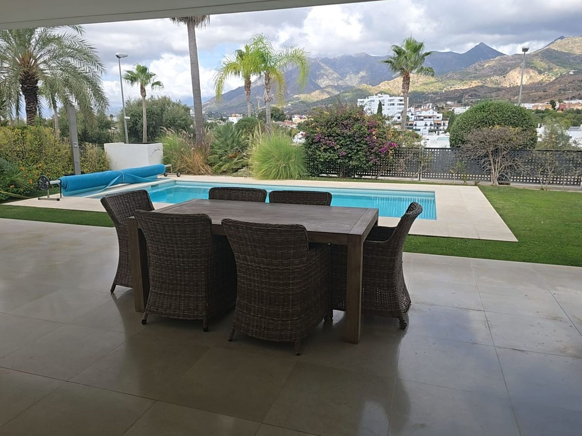 fee39c000fa7fe305a5e528ae58014da - 16