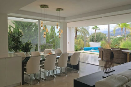 fee39c000fa7fe305a5e528ae58014da - 2