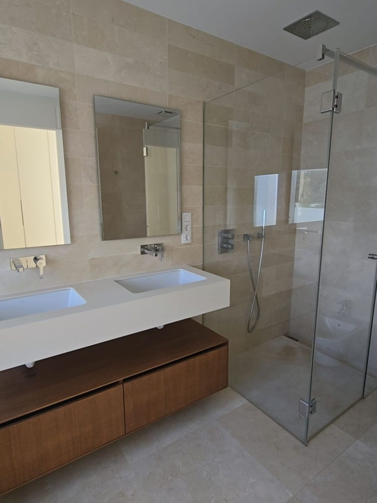 fee39c000fa7fe305a5e528ae58014da - 20