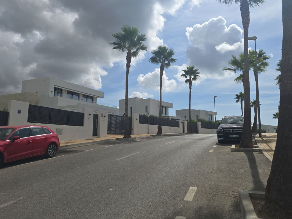 fee39c000fa7fe305a5e528ae58014da - 22