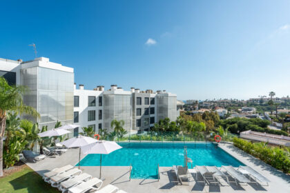 feff0c6ef377ba33fad21c32a6b9779f - 16