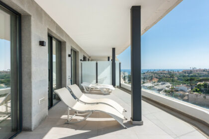 feff0c6ef377ba33fad21c32a6b9779f - 2