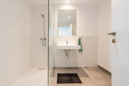 feff0c6ef377ba33fad21c32a6b9779f - 8