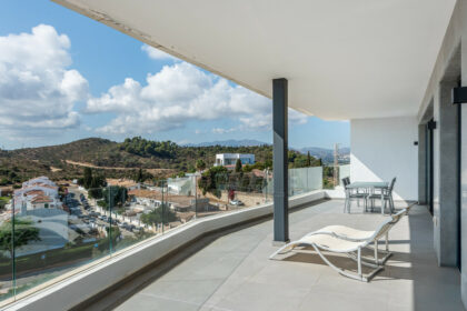 feff0c6ef377ba33fad21c32a6b9779f - 9