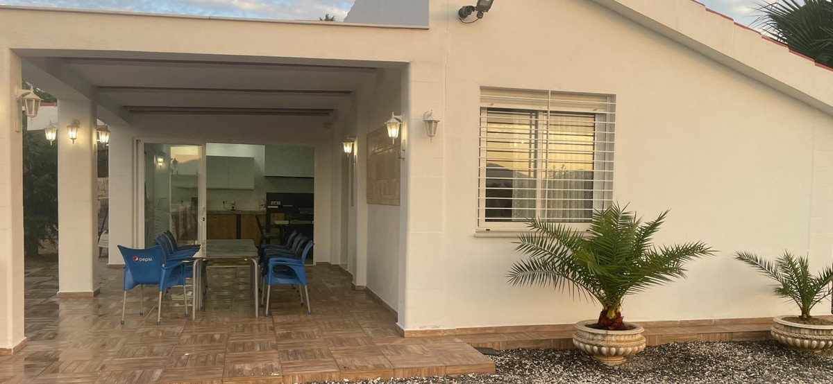 ff717fc80a92750a5ceff6c3776baa6d - 16