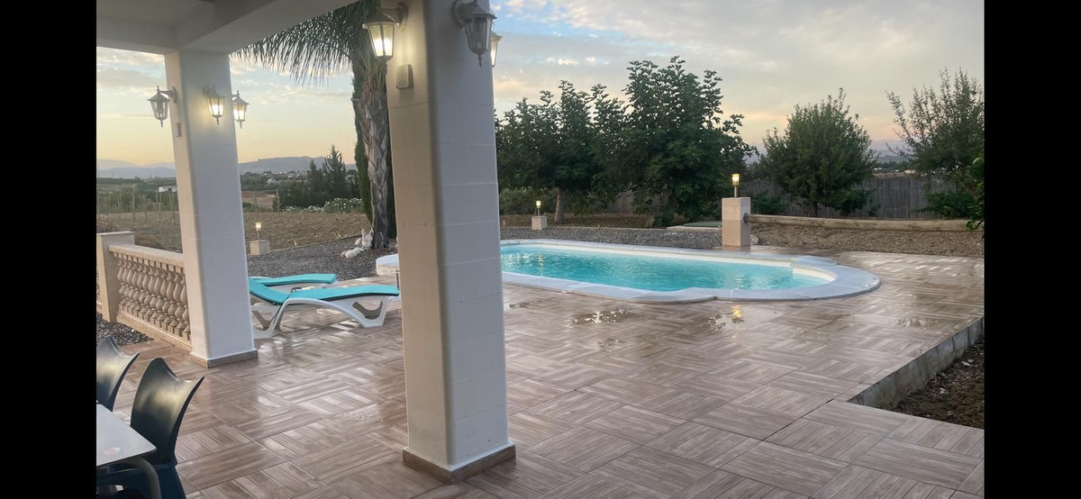 ff717fc80a92750a5ceff6c3776baa6d - 4