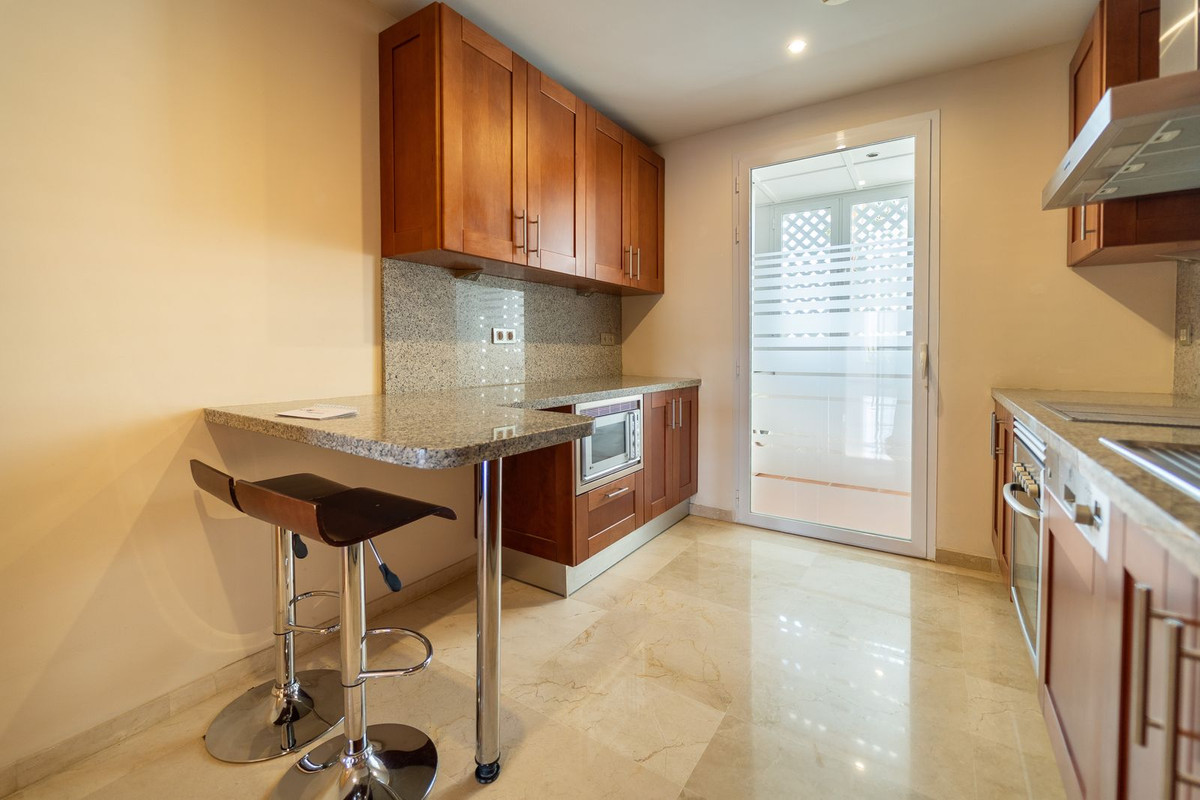 ff79bab3e59abb60c2dbed1c95ed1c43 - 14