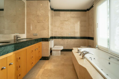 ff79bab3e59abb60c2dbed1c95ed1c43 - 28