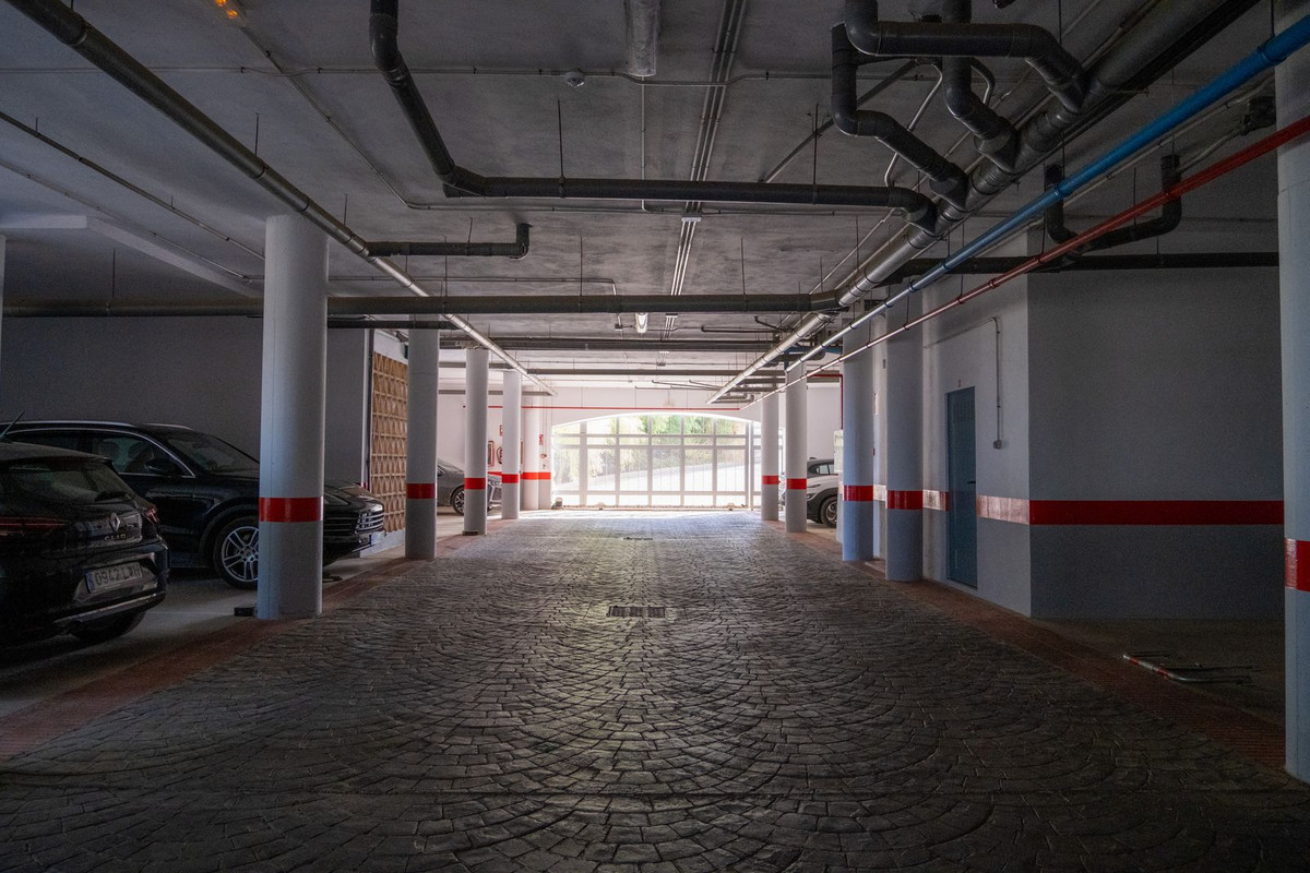 ff79bab3e59abb60c2dbed1c95ed1c43 - 43