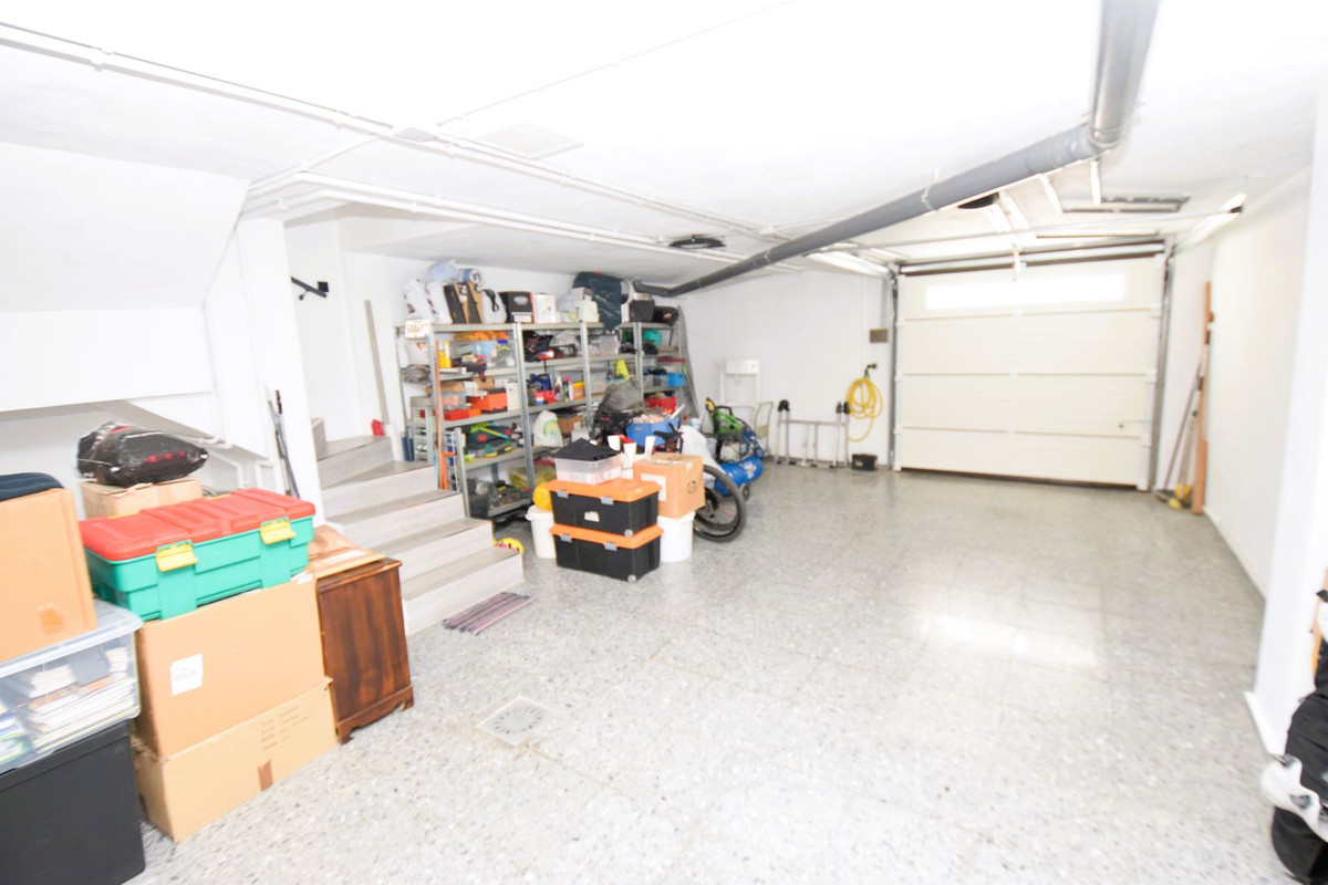 ff8c9d0a87cd37ba62e0eb3b866072fc - 27