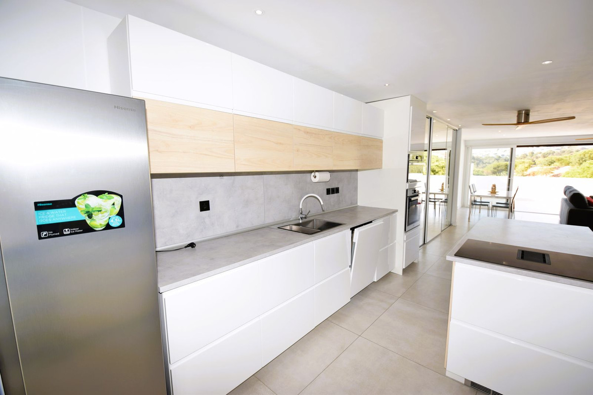 ff8c9d0a87cd37ba62e0eb3b866072fc - 6