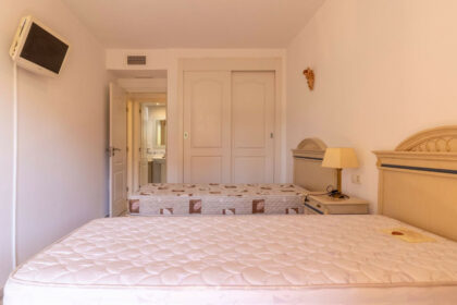 ffeb2ed2a9f32440730e7ea0661e90b8 - 13