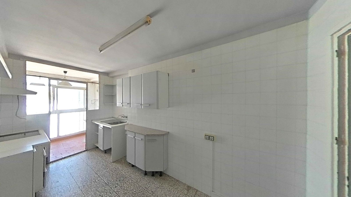 0007d0f553e3a12e8fd8481f4266334e - 10