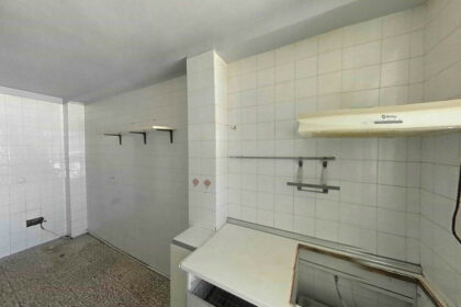 0007d0f553e3a12e8fd8481f4266334e - 12