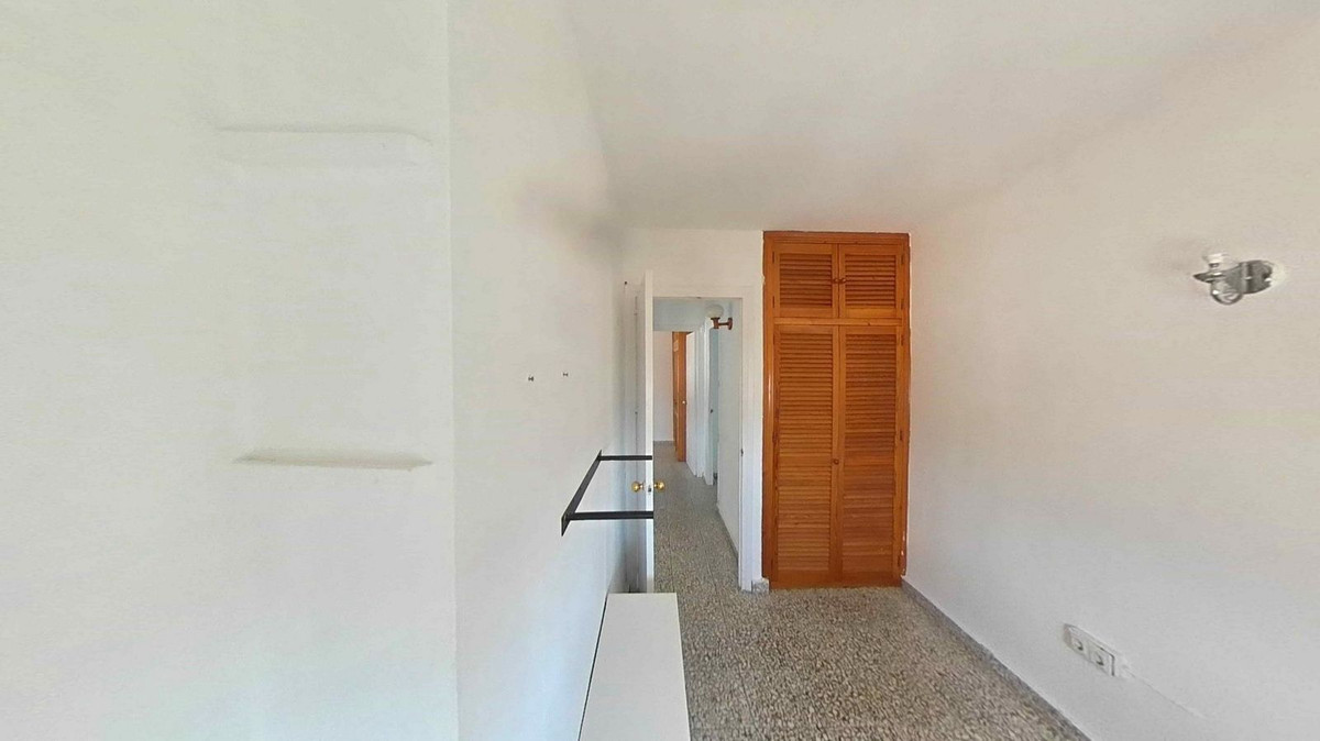 0007d0f553e3a12e8fd8481f4266334e - 13