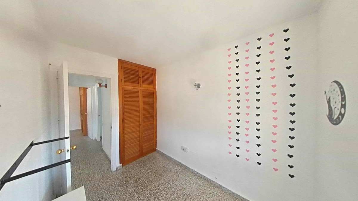 0007d0f553e3a12e8fd8481f4266334e - 14