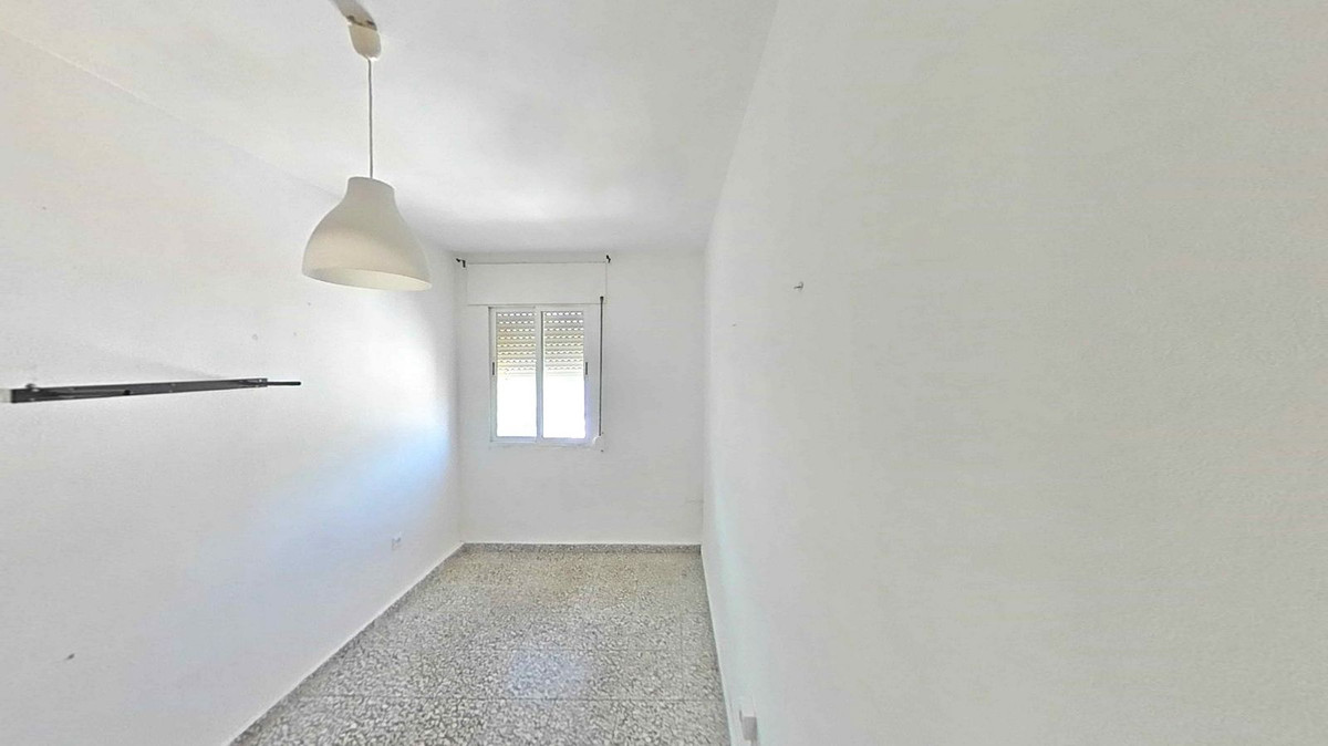 0007d0f553e3a12e8fd8481f4266334e - 18