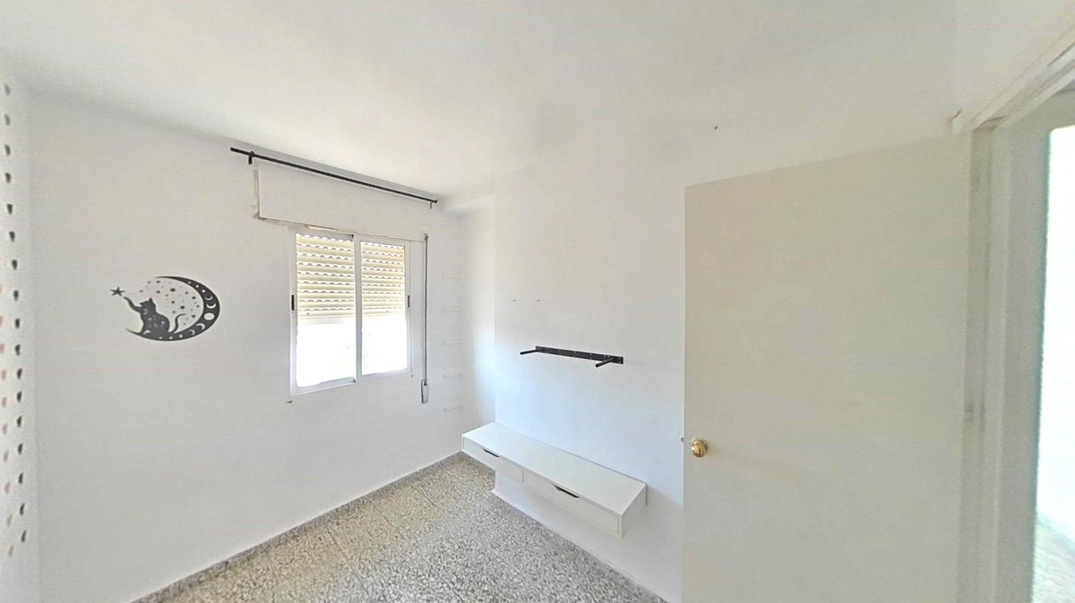 0007d0f553e3a12e8fd8481f4266334e - 20