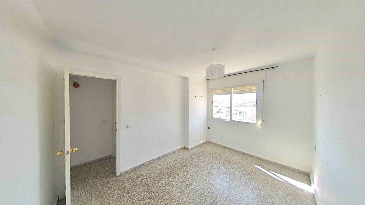 0007d0f553e3a12e8fd8481f4266334e - 23