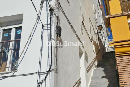 00d418e88b3cafb896fabcce25c1fbb3 - 12