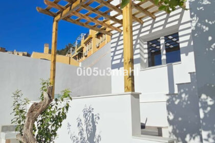 00d418e88b3cafb896fabcce25c1fbb3 - 7