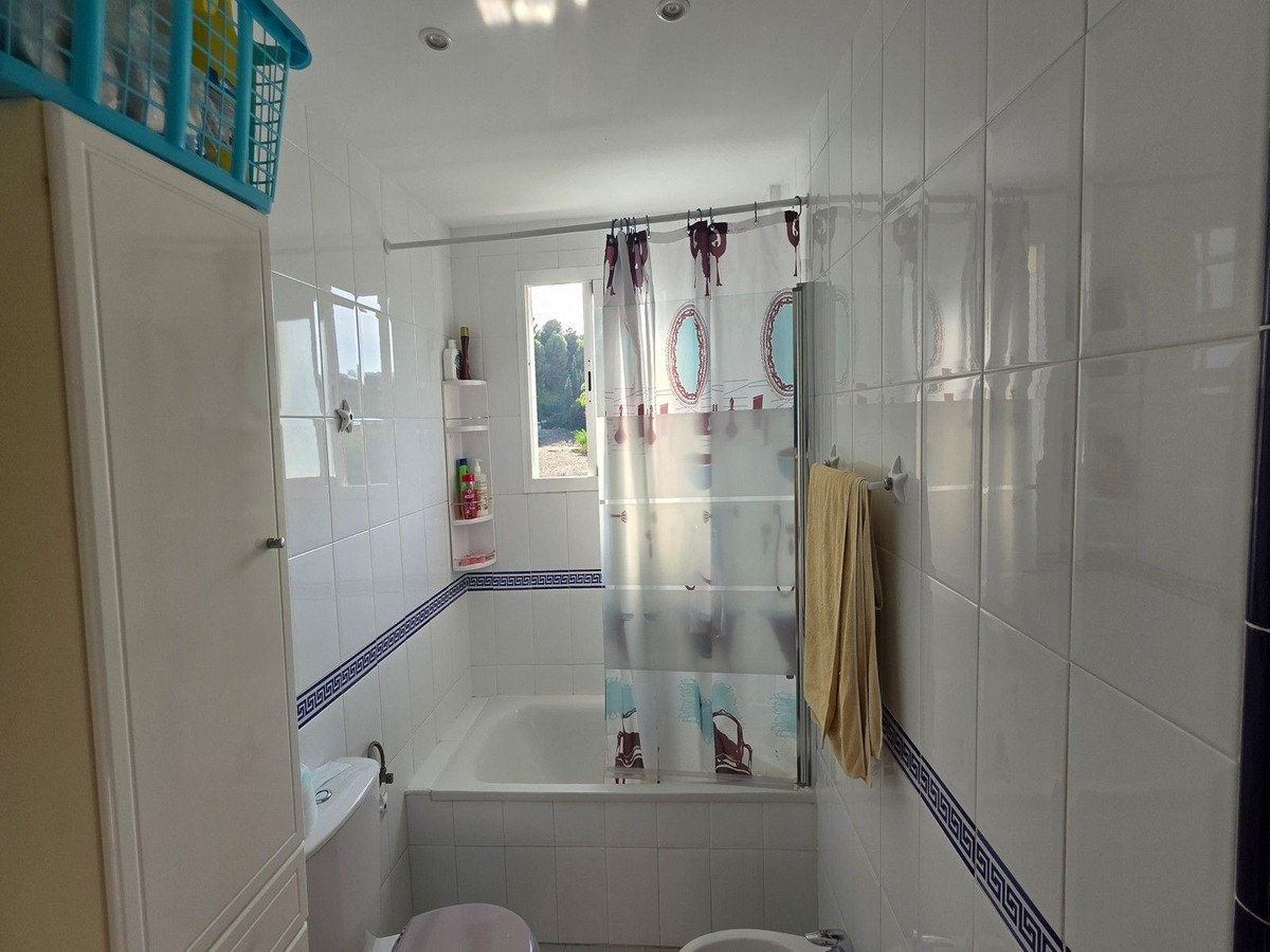 013fcd56d48b4810ade7c732281b1532 - 14