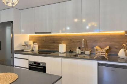 01d6f662d55bf1c7d71ce1edfbece14b - 12