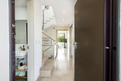 01e1a7d2509dd4b06fb78ab138fc5b36 - 12