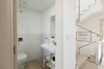 01e1a7d2509dd4b06fb78ab138fc5b36 - 17