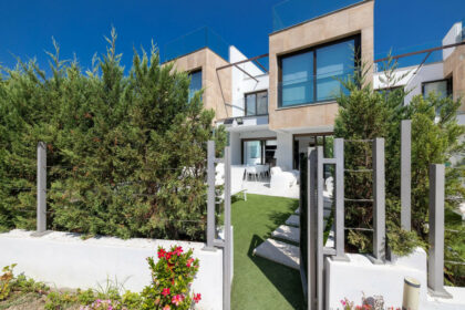 01e1a7d2509dd4b06fb78ab138fc5b36 - 2