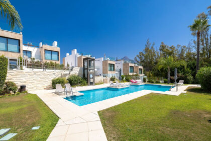 01e1a7d2509dd4b06fb78ab138fc5b36 - 35