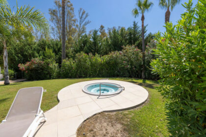 01e1a7d2509dd4b06fb78ab138fc5b36 - 36