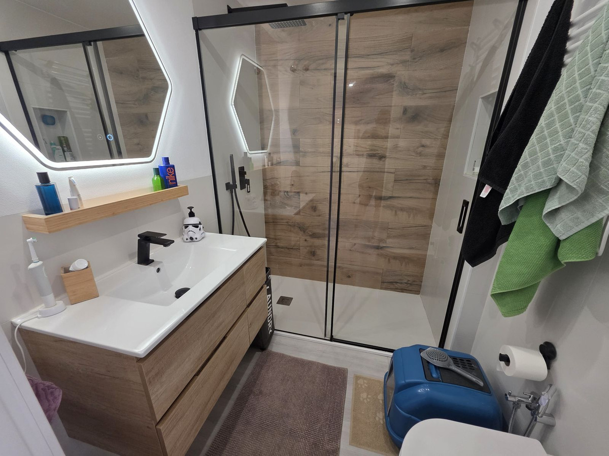 021009e15c7ad642f1ca2b81fed5fae0 - 17