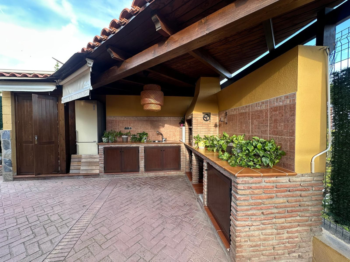 0225541af1d6937b770874196ec0681e - 13