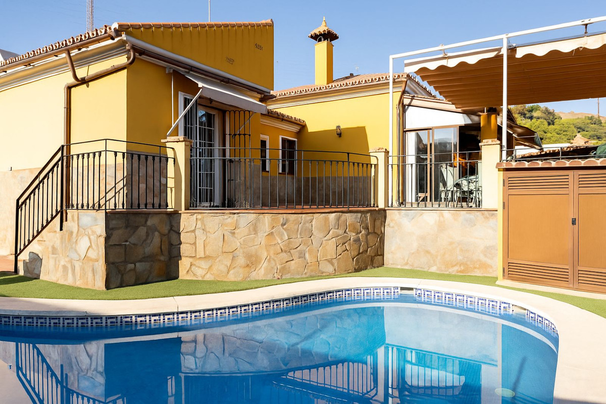 0225541af1d6937b770874196ec0681e - 2