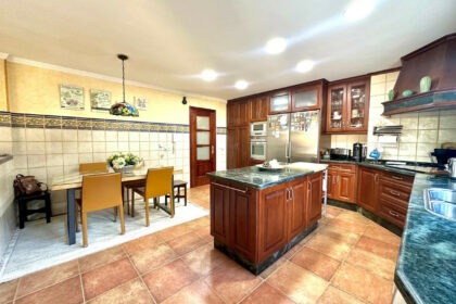 0225541af1d6937b770874196ec0681e - 25