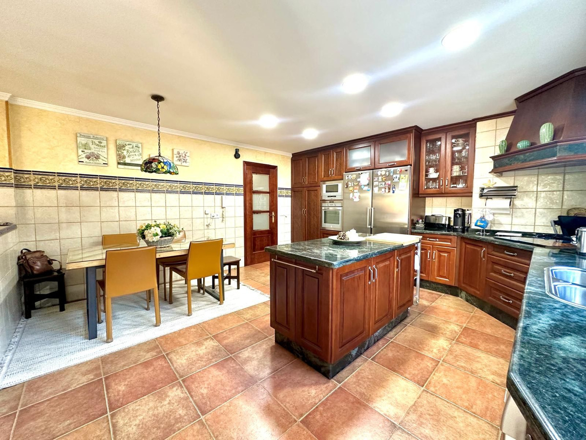 0225541af1d6937b770874196ec0681e - 25