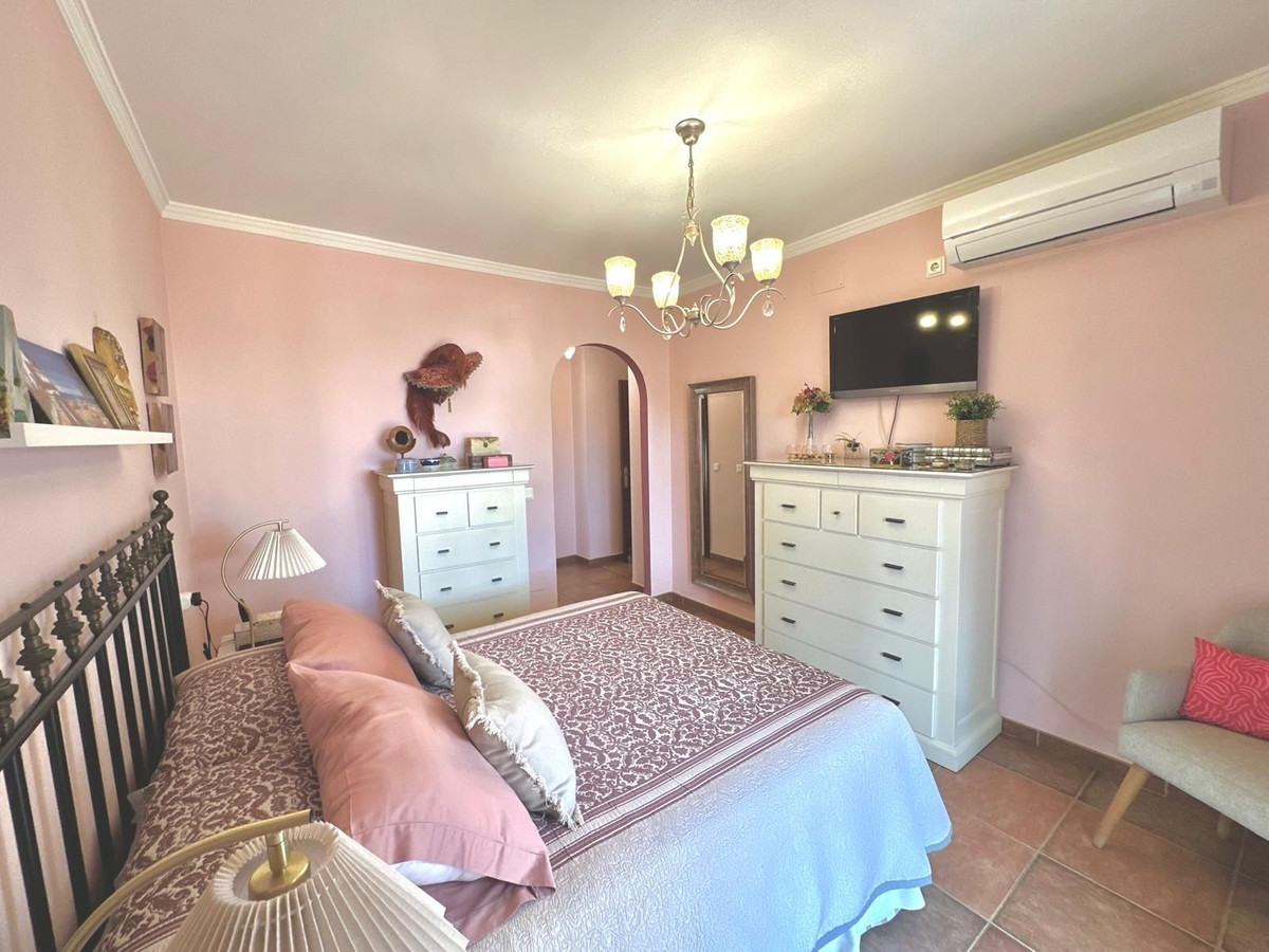 0225541af1d6937b770874196ec0681e - 30